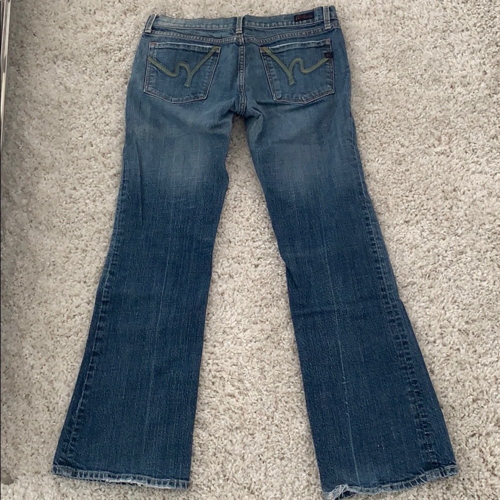 Citizens of humanity by Jerome Dahan